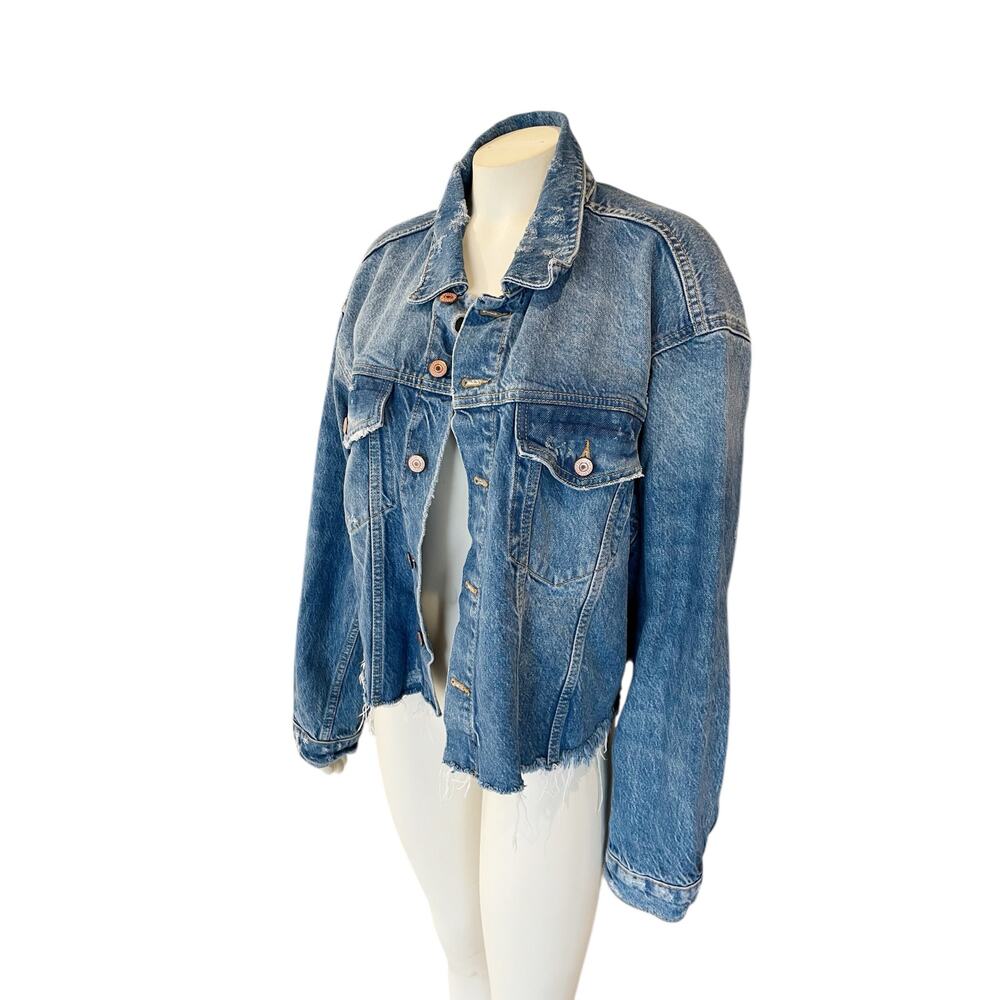 Free People Amelia Medium Wash Slouchy Trucker Denim Jacket Raw Hem - Picture 5 of 12